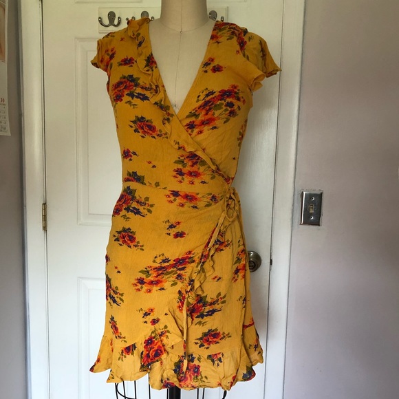 PINS & NEEDLES RUFFLE WRAP DRESS - Picture 2 of 5